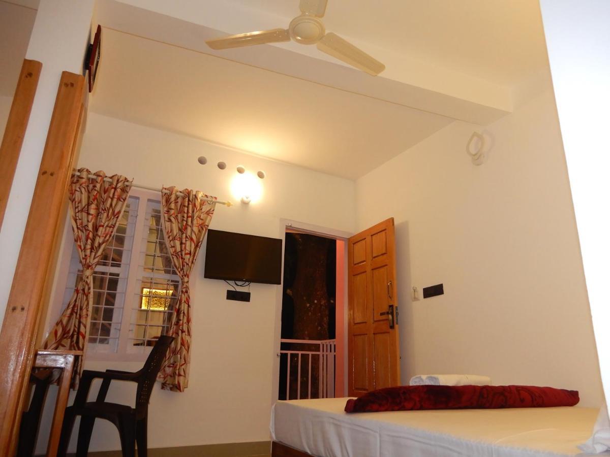 Drizzle Valley Cottage Munnar Esterno foto