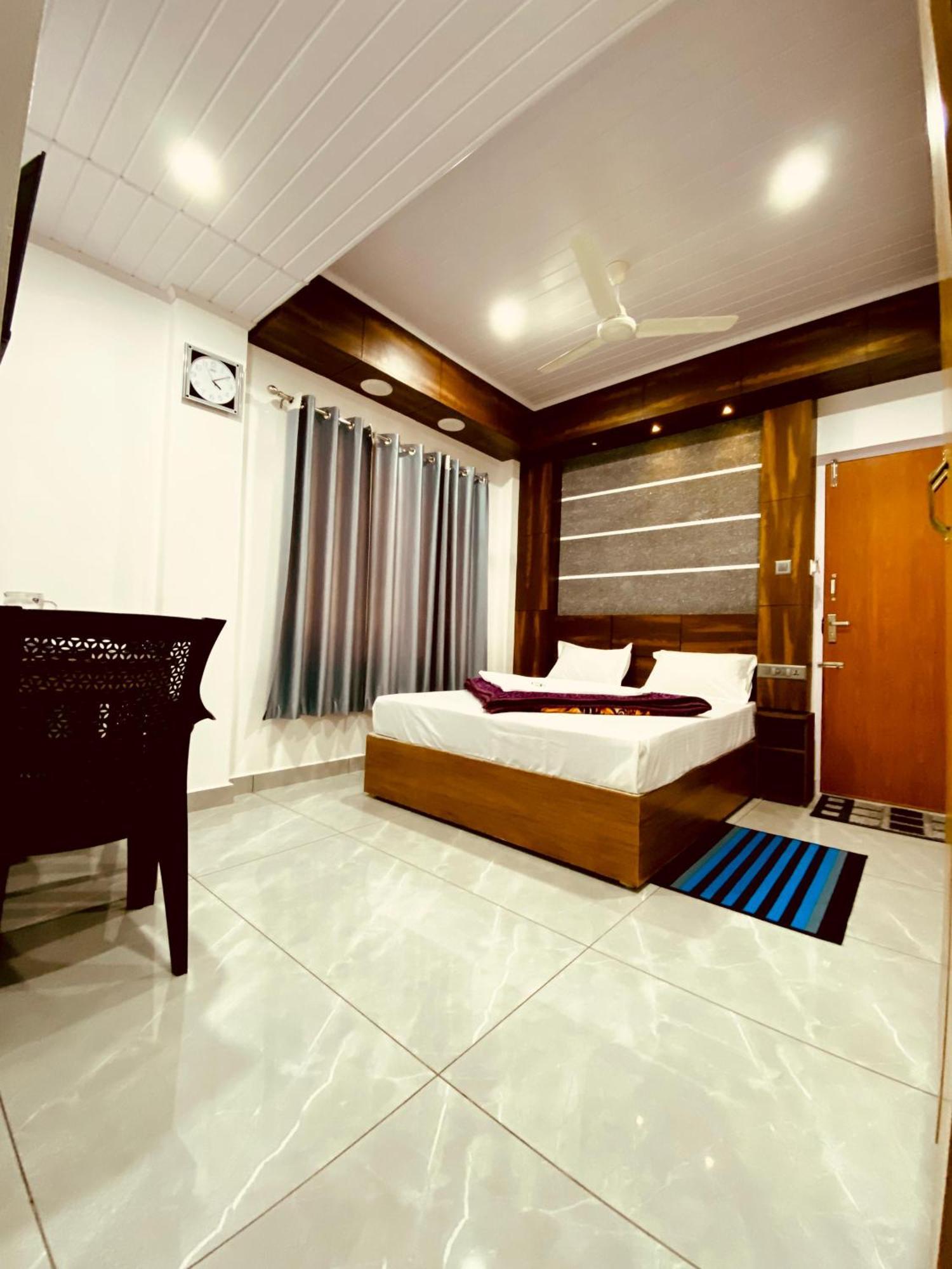 Drizzle Valley Cottage Munnar Esterno foto