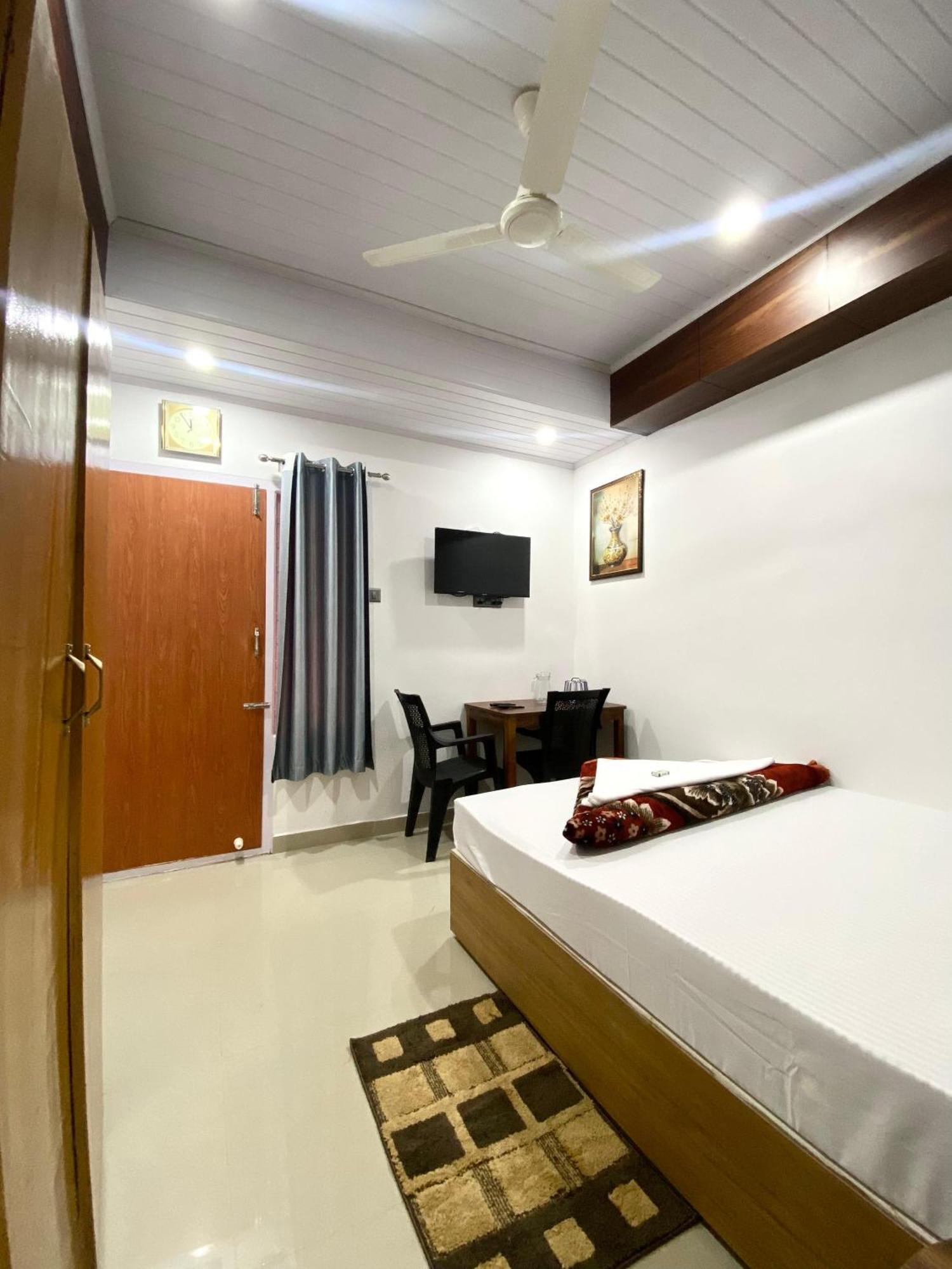 Drizzle Valley Cottage Munnar Esterno foto
